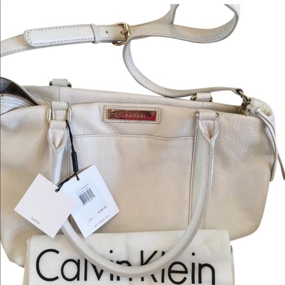 Calvin Klein Handbags - 👛 CALVIN KLEIN Tote Leather Style H1RAA403